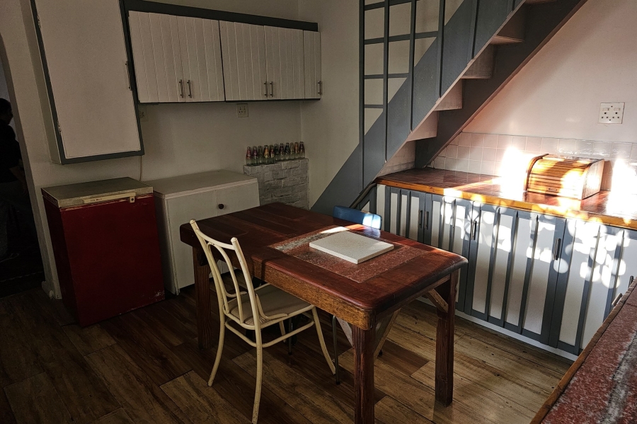 6 Bedroom Property for Sale in Woodstock Western Cape